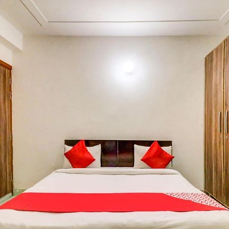 Oyo 71597 The Shivaay Residency Hotel Gurgaon Zewnętrze zdjęcie