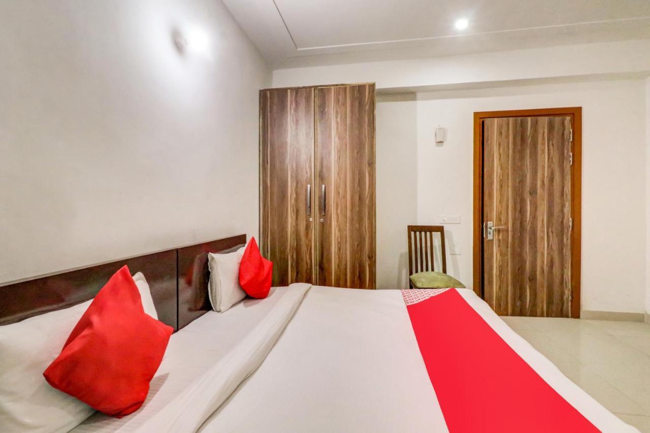 Oyo 71597 The Shivaay Residency Hotel Gurgaon Zewnętrze zdjęcie