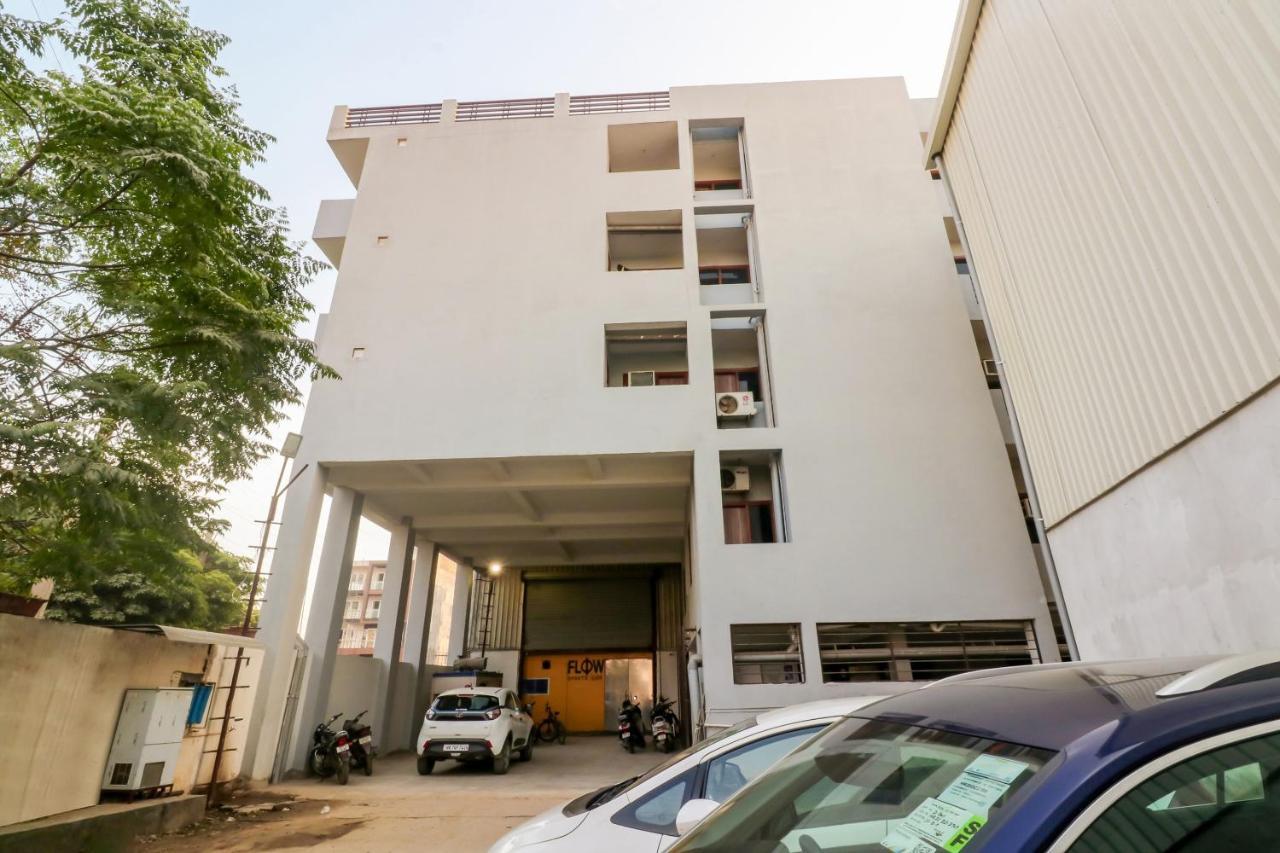 Oyo 71597 The Shivaay Residency Hotel Gurgaon Zewnętrze zdjęcie